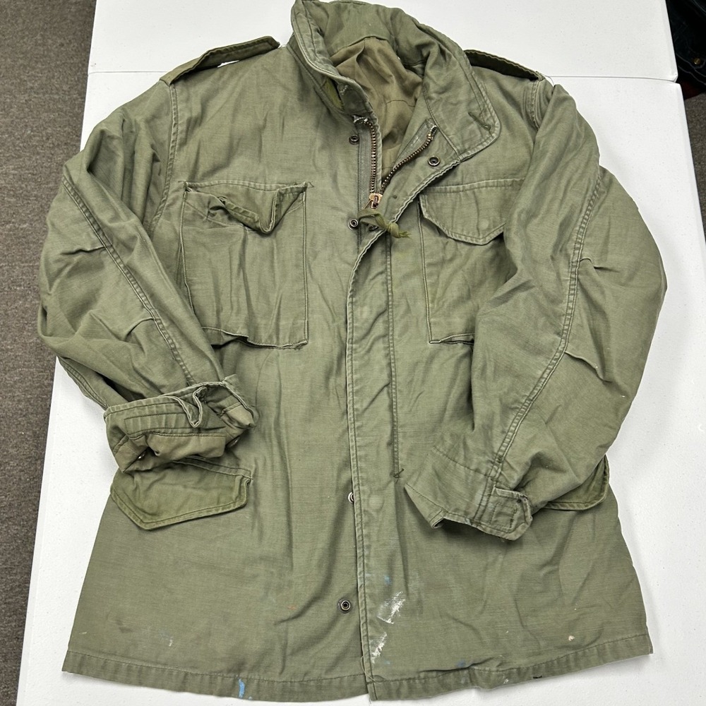 Vintage Military Field Jacket Mens M Green Fair Distressed Paint Ripstop